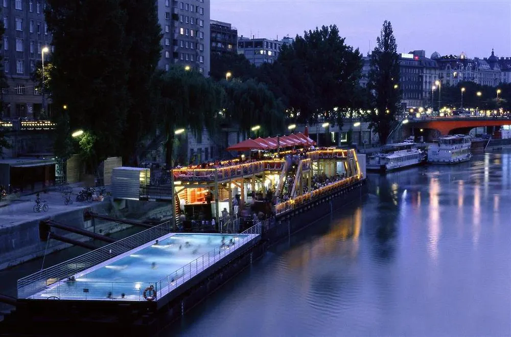 Kyriad Vienna Altmannsdorf Hotel