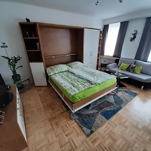 Apartmentstudio Mit Tiefgarage Free Parking Apartman Graz