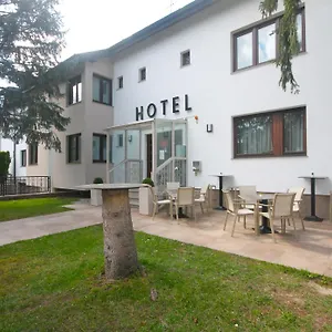Altmann Hotel